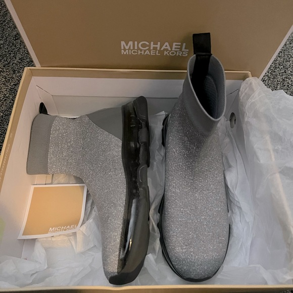 Michael Michael Kors Kendra Reflective Stretch Knit Sock Sneakers Booties - Picture 2 of 4